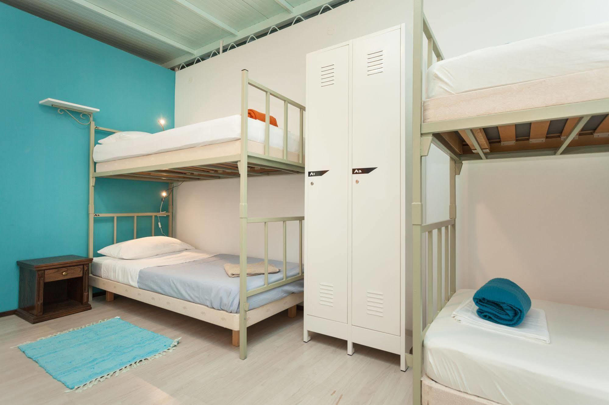 Roundabout Hostel - Hostel Rovinj Exterior foto